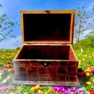 Vintage Hinged Wood Box Leather Overlay Felt Interior Metal Handle Trinket Jewel